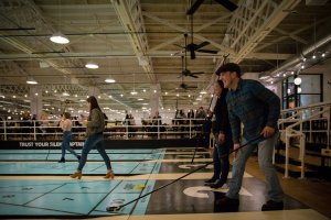 Indoor shuffle board