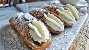 Food Tour featuring Cannoli