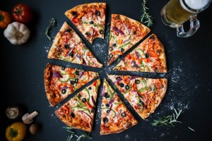 History and Food Tour featuring Pizza