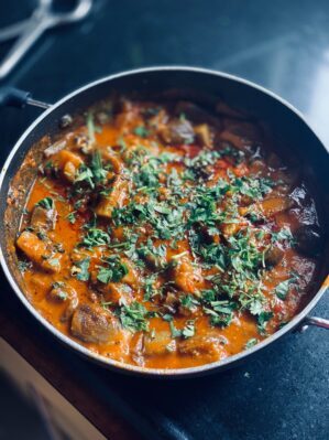 indian food in a bowl