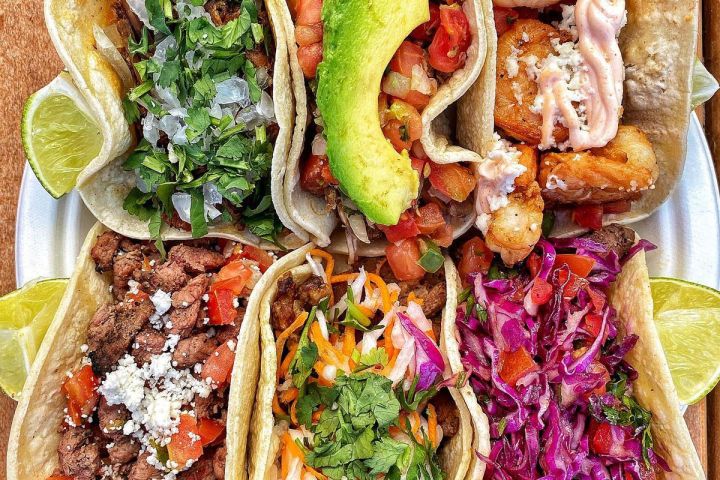 a sandwich filled with meat and vegetables